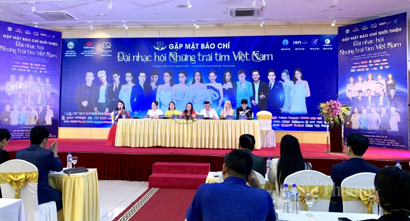 Đại nhạc hội “Những trái tim Việt Nam”: Khơi dậy và hun đúc tình yêu quê hương
