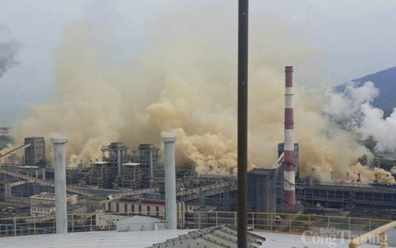 Sau vụ khói đục đầy trời, Sở Công Thương Hà Tĩnh yêu cầu Formosa kiểm tra toàn bộ hoạt động hóa chất