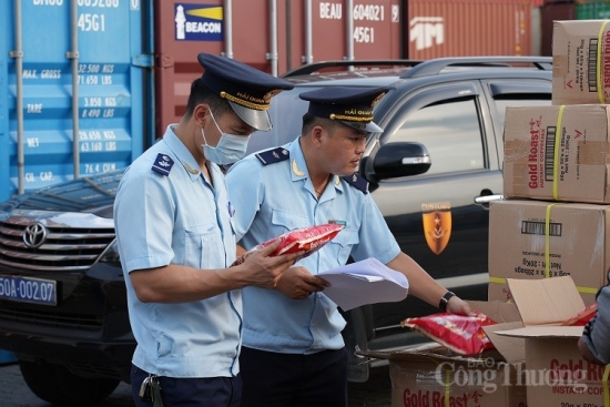 Hải quan TP. Hồ Chí Minh: Tập trung cao điểm chống buôn lậu những tháng cuối năm