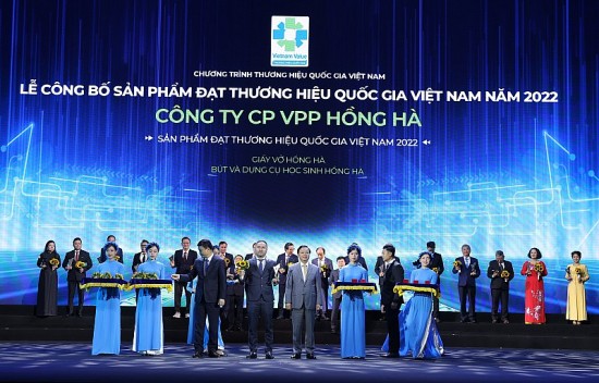 Văn phòng phẩm Hồng Hà tiếp tục đạt Thương hiệu Quốc gia 2022