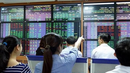 Các quỹ đầu tư quay lại “rót” hàng nghìn tỷ vào thị trường chứng khoán Việt Nam