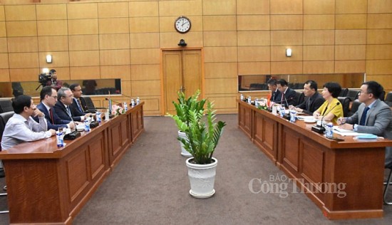 Thứ trưởng Đặng Hoàng An tiếp Đại sứ Cộng hòa Uzbekistan tại Indonesia, kiêm nhiệm Việt Nam