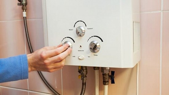 Sau vụ bé trai tử vong trong nhà tắm, sử dụng bình nóng lạnh thế nào cho an toàn?
