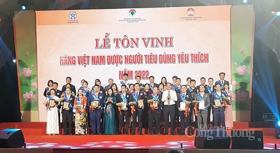 Tôn vinh “Hàng Việt Nam được người tiêu dùng yêu thích” thành phố Hà Nội năm 2022