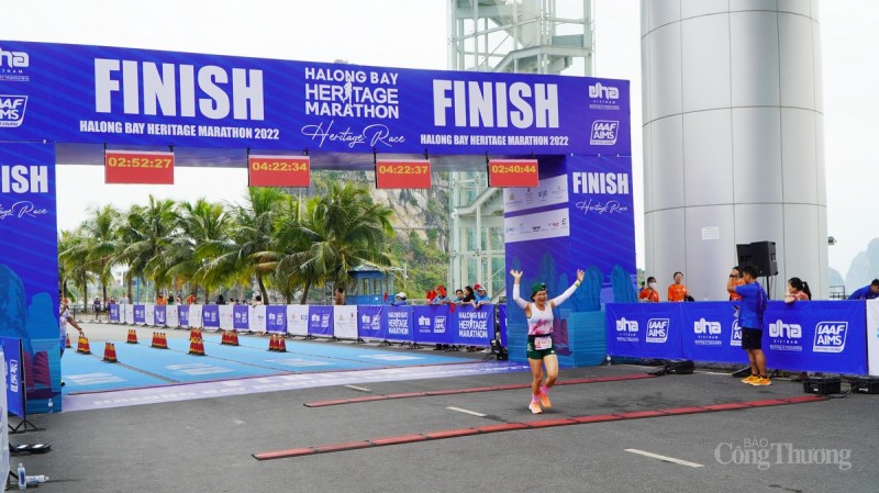 Hơn 5.000 người tham gia giải chạy Halong Bay Heritage Marathon 2022