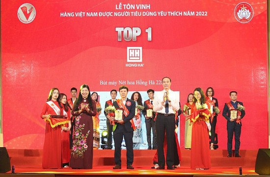 Bút máy nét hoa Hồng Hà – Hàng Việt Nam được người tiêu dùng yêu thích năm 2022