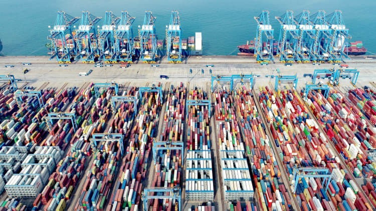 Thị trường container thế giới bước sang “khủng hoảng thừa”