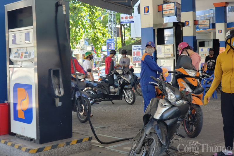 Đà Nẵng: Sẽ kí cam kết cung ứng xăng dầu giữa thương nhân đầu mối với các cửa hàng bán lẻ