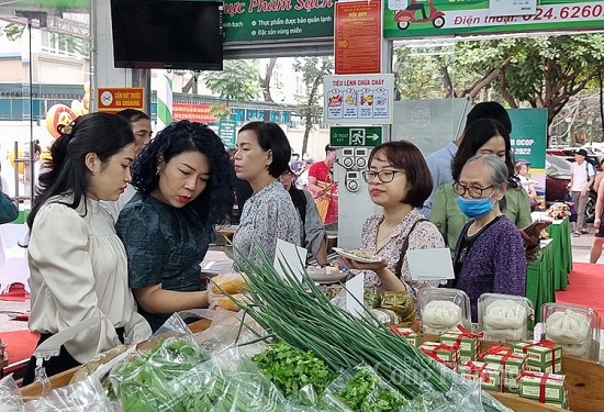 Hôm nay (17/7), công bố Lệnh của Chủ tịch nước về Luật Bảo vệ quyền lợi người tiêu dùng