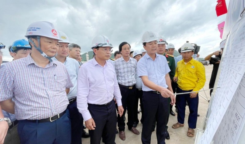 Vì sao nhà thầu Hoàng Long bị Bộ trưởng Nguyễn Văn Thắng loại khỏi siêu dự án?