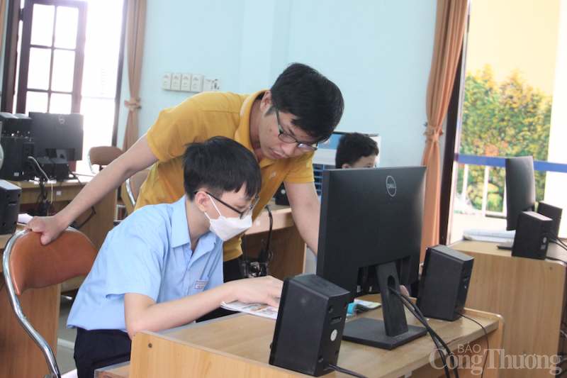 Ngày Nhà giáo Việt Nam: Gặp những “người đưa đò” đặc biệt với hành trình gieo chữ, chữa lành
