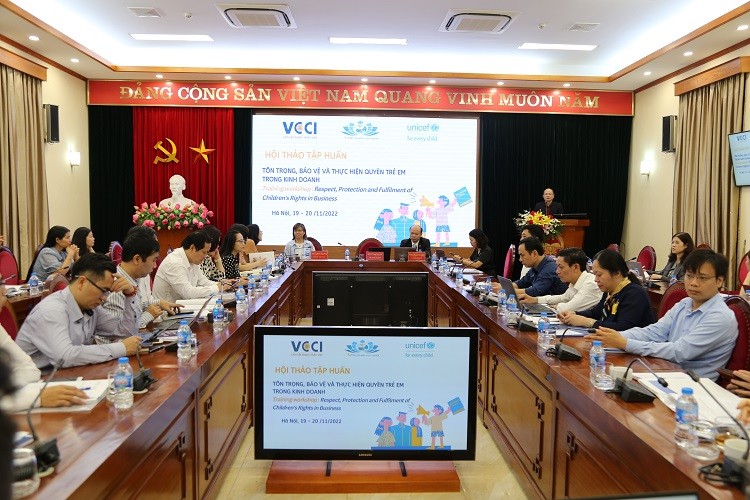 Tôn trọng, bảo vệ và thực hiện quyền trẻ em trong kinh doanh ở Việt Nam