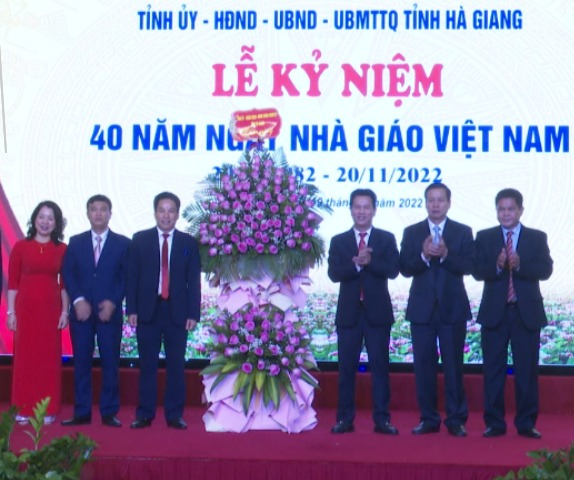 Hà Giang: Long trọng tổ chức kỷ niệm 40 năm ngày Nhà giáo Việt Nam