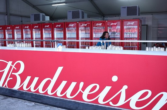 Chuyên gia nói gì về lệnh cấm bia tại Qatar khiến nhà sản xuất bia Budweiser đau đầu?