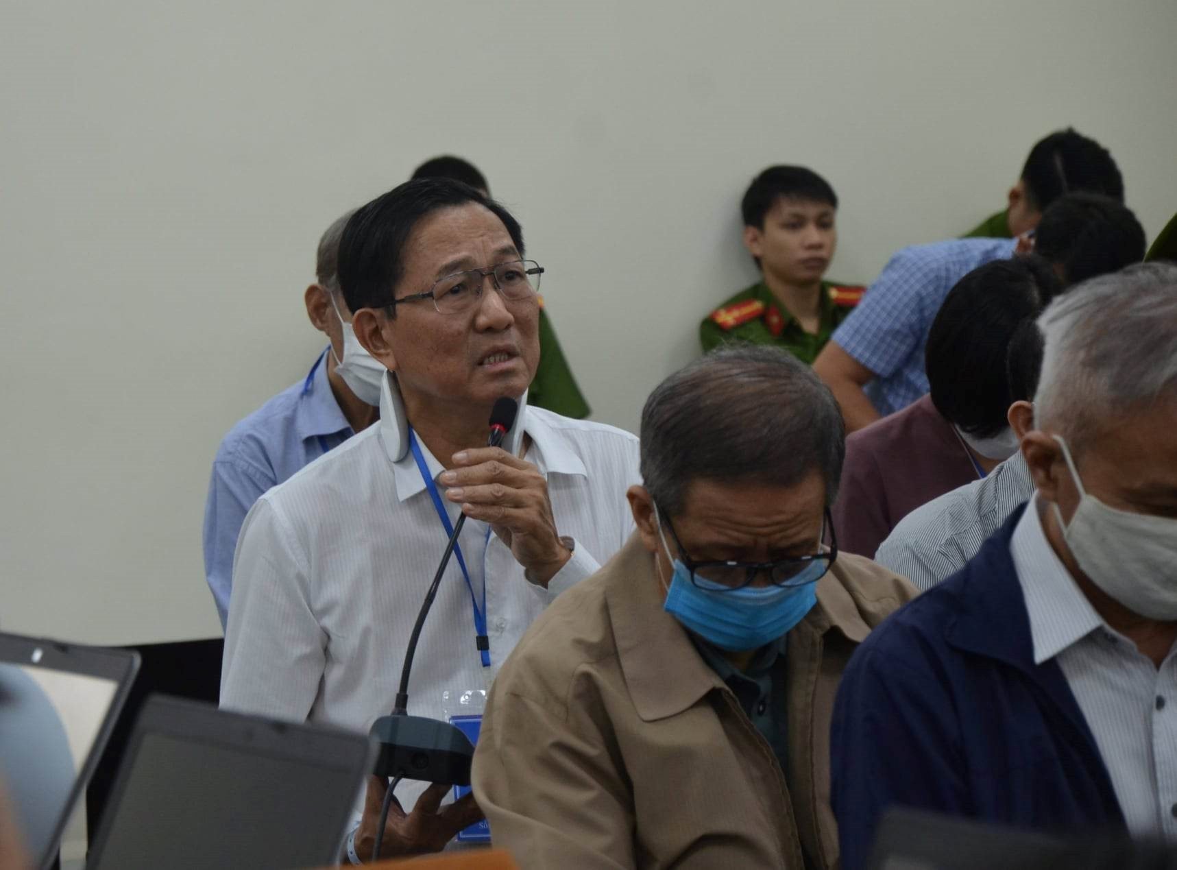 Ngày xét xử đầu tiên: Cựu Thứ trưởng Bộ Y tế Cao Minh Quang thừa nhận thiếu sót