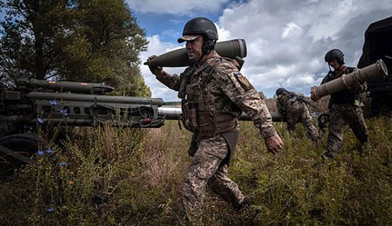 Chiến sự Nga-Ukraine: Ukraine đang cạn kiệt đạn dược?