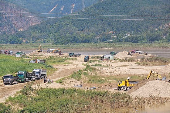 Bất cập về khai thác khoáng sản, Quảng Nam chỉ đạo tăng cường giám sát chặt