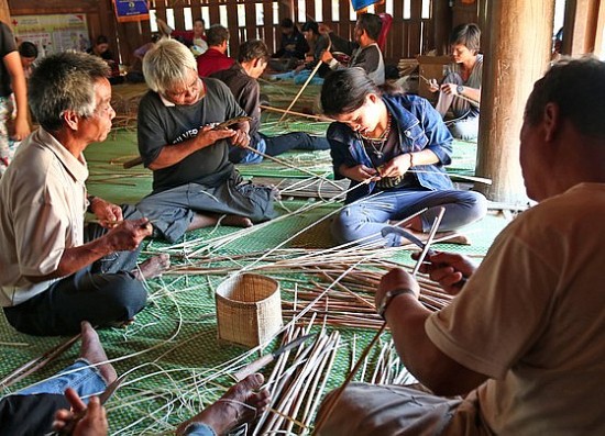 Quảng Nam: Khôi phục làng nghề đan lát truyền thống của đồng bào Cơ Tu