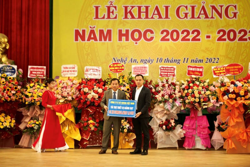 Toyota Việt Nam trao tặng 200 suất học bổng hỗ trợ sinh viên