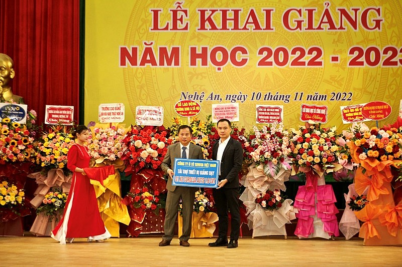 Toyota Việt Nam trao tặng 200 suất học bổng hỗ trợ sinh viên