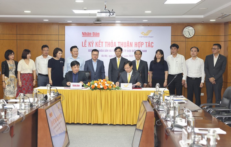 Báo Nhân Dân và Bưu điện Việt Nam ký thỏa thuận hợp tác
