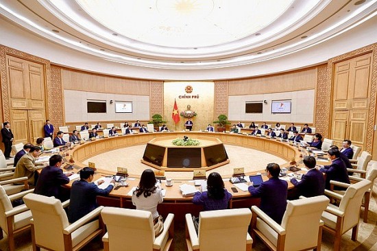 Phiên họp Chính phủ thường kỳ tháng 11: Nền kinh tế bảo đảm nhiều cân đối lớn