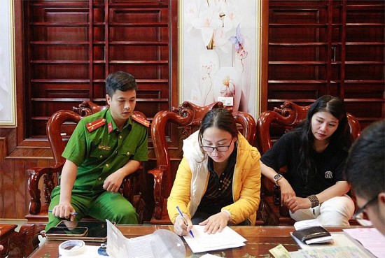 Hà Tĩnh: Bắt nữ “tướng” cầm đầu đường dây lô đề, giao dịch mỗi ngày hơn 600 triệu