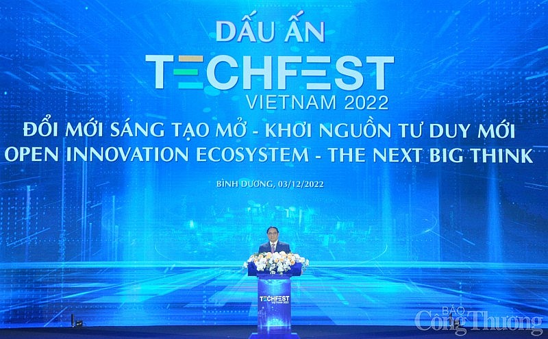 Thủ tướng Chính phủ Phạm Minh Chính dự chương trình Dấu ấn Techfest Vietnam 2022