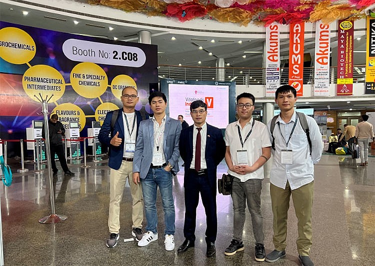 Doanh nghiệp Việt Nam tìm kiếm cơ hội kinh doanh tại Hội chợ Dược phẩm ở Ấn Độ