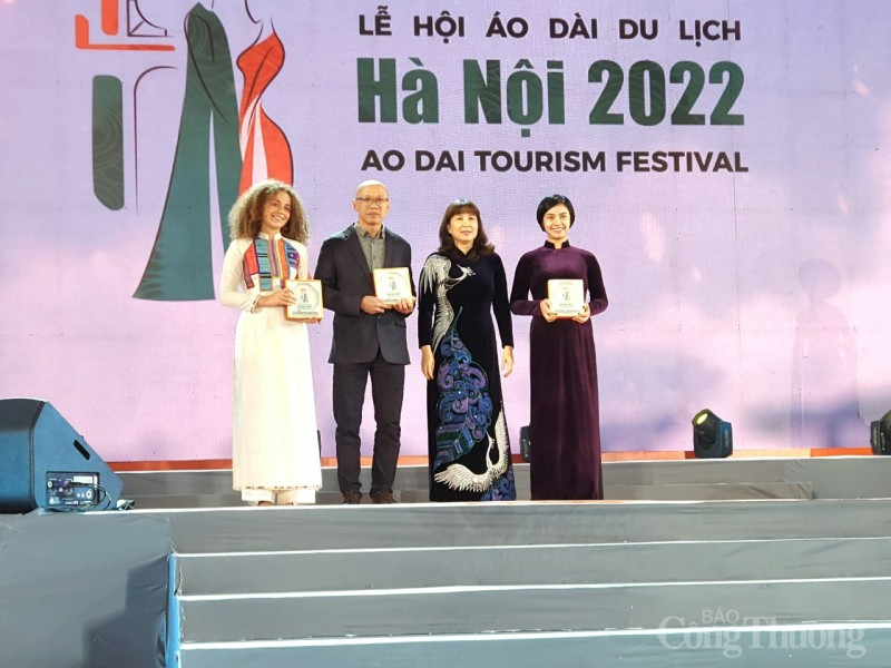 Hơn 30 nghìn lượt khách thăm quan Lễ hội Áo dài du lịch Hà Nội 2022