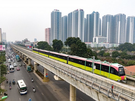 Tuyến đường sắt metro Nhổn - ga Hà Nội chạy thử 8 đoàn tàu để đo hiệu suất
