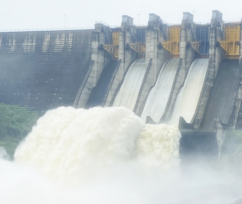 Thừa Thiên Huế: Hai hồ thuỷ điện tiếp tục điều tiết về hạ du do mưa lớn