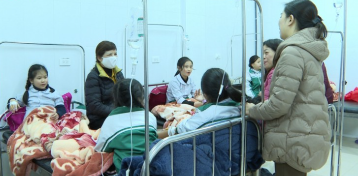 Vụ ngộ độc thức ăn ở Sơn La: Sức khỏe hiện tại của 40 em học sinh đã ổn định
