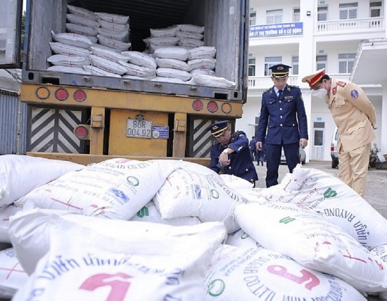Thanh Hóa: Bắt giữ 35 tấn đường nhập lậu không hóa đơn chứng từ hợp pháp