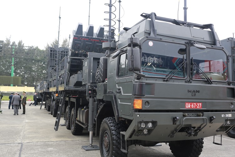 Ngắm những loại vũ khí khủng trưng bày tại Vietnam International Defence Expo 2022