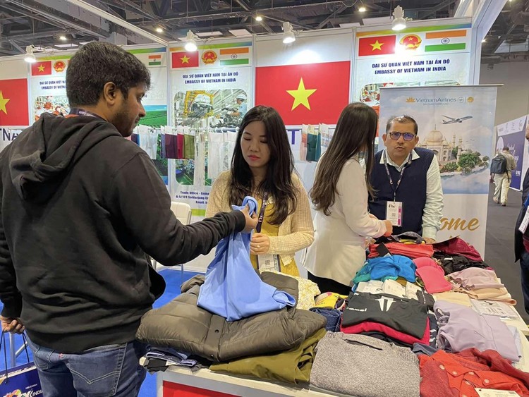 Doanh nghiệp Việt Nam tìm kiếm cơ hội hợp tác dệt may với Ấn Độ