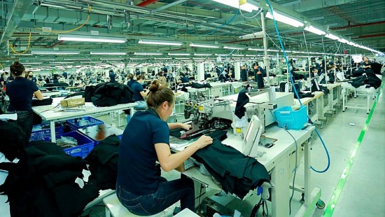 Việt Nam và Campuchia thu hút các nhà sản xuất hàng may mặc Nhật Bản