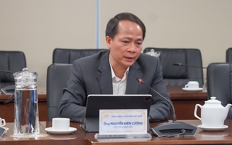 Ông Nguyễn Kiên Cường, Phó Tổng giám đốc Tổng công ty Bưu điện Việt Nam phát biểu tại buổi tập huấn 