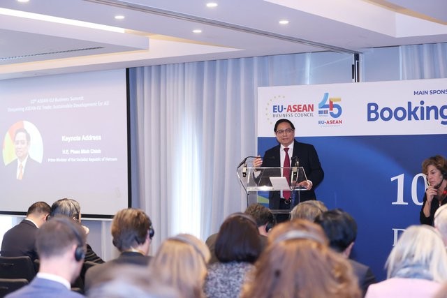 Thủ tướng Phạm Minh Chính dự và phát biểu tại Hội nghị Thượng đỉnh Kinh doanh ASEAN-EU