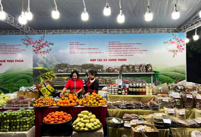Tuần lễ quảng bá thương mại, du lịch và nông sản an toàn vùng đồng bào dân tộc thiểu số tỉnh Sơn La tại thành phố Hải Phòng