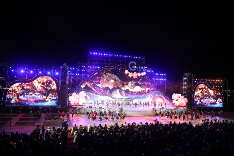 Festival Hoa Đà Lạt lần thứ IX thu hút hơn 1,5 triệu lượt khách