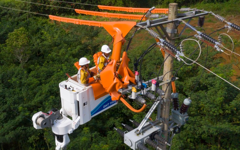 Ngành điện miền Trung tổ chức kiểm tra lưới điện bảo đảm vận hành an toàn, ổn định trong dịp lễ Noel, Tết Dương lịch và Tết Nguyên đán 2023