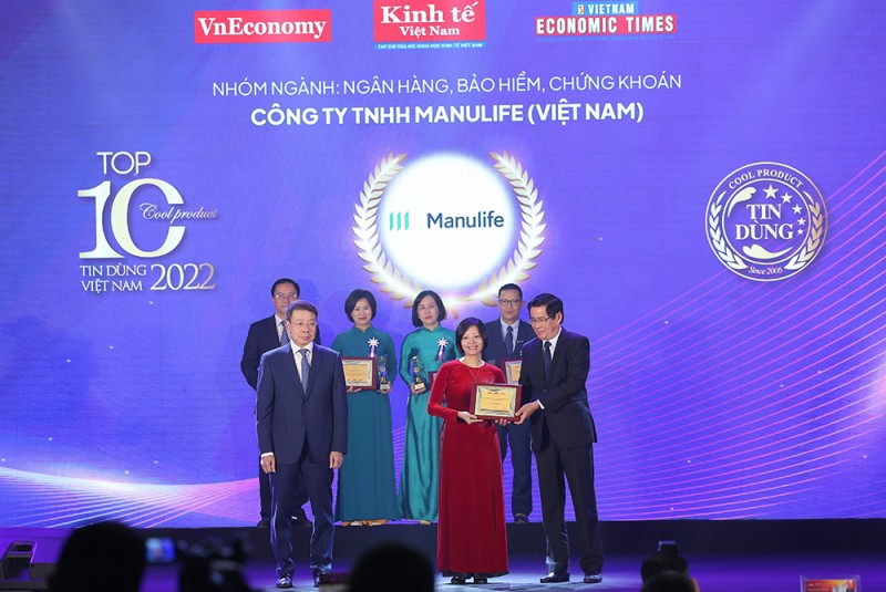 Manulife Việt Nam được vinh danh tại giải thưởng "Tin dùng Việt Nam 2022"