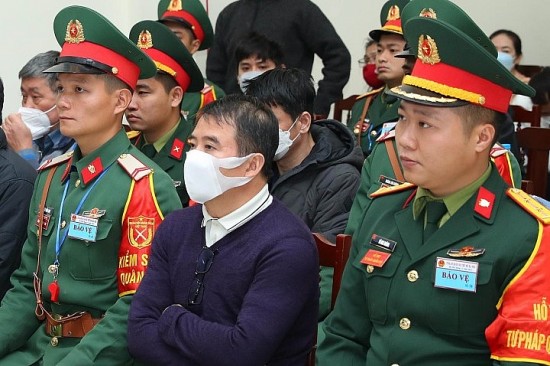 Vì sao cựu đại tá Nguyễn Thế Anh không còn kêu oan tội bảo kê xăng lậu?