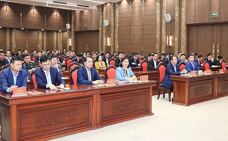 Hội nghị tổng kết công tác kiểm tra, giám sát năm 2022, triển khai nhiệm vụ năm 2023 do Thành ủy Hà Nội tổ chức sáng 27/12.