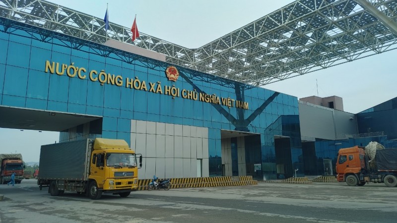 Quảng Ninh: Cửa khẩu Móng Cái sôi động trở lại