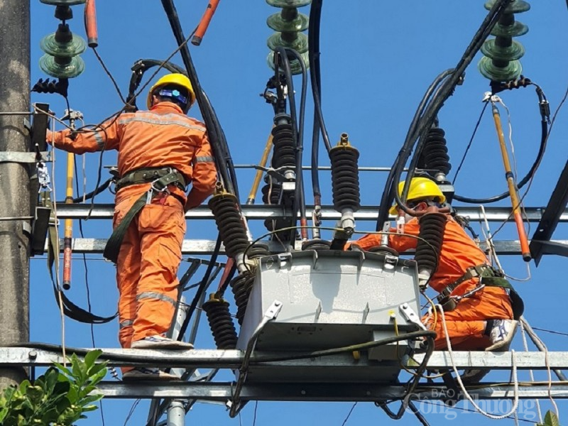 PC Quảng Ninh: Năm 2023 tiếp tục nâng cao chất lượng cung cấp điện và dịch vụ khách hàng