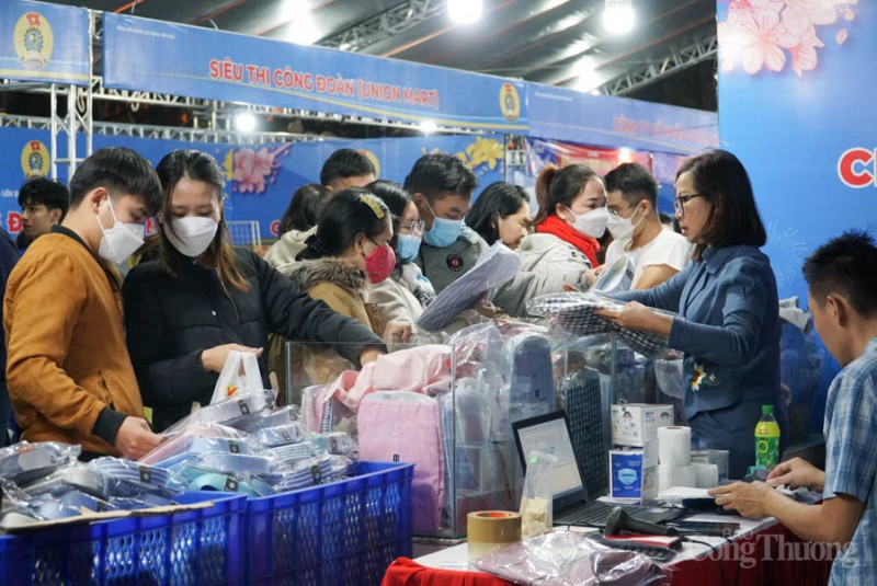 Đà Nẵng: Chợ Tết Công đoàn - Phiên chợ đặc biệt của công nhân, người lao động