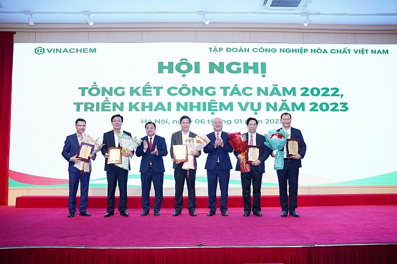 Tập đoàn Hóa chất Việt Nam: Doanh thu và lợi nhuận cao kỷ lục từ khi thành lập