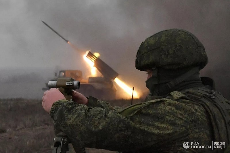 Chiến sự Nga-Ukraine: Kiev tiếp tục pháo kích sau khi Nga đưa ra lệnh ngừng bắn